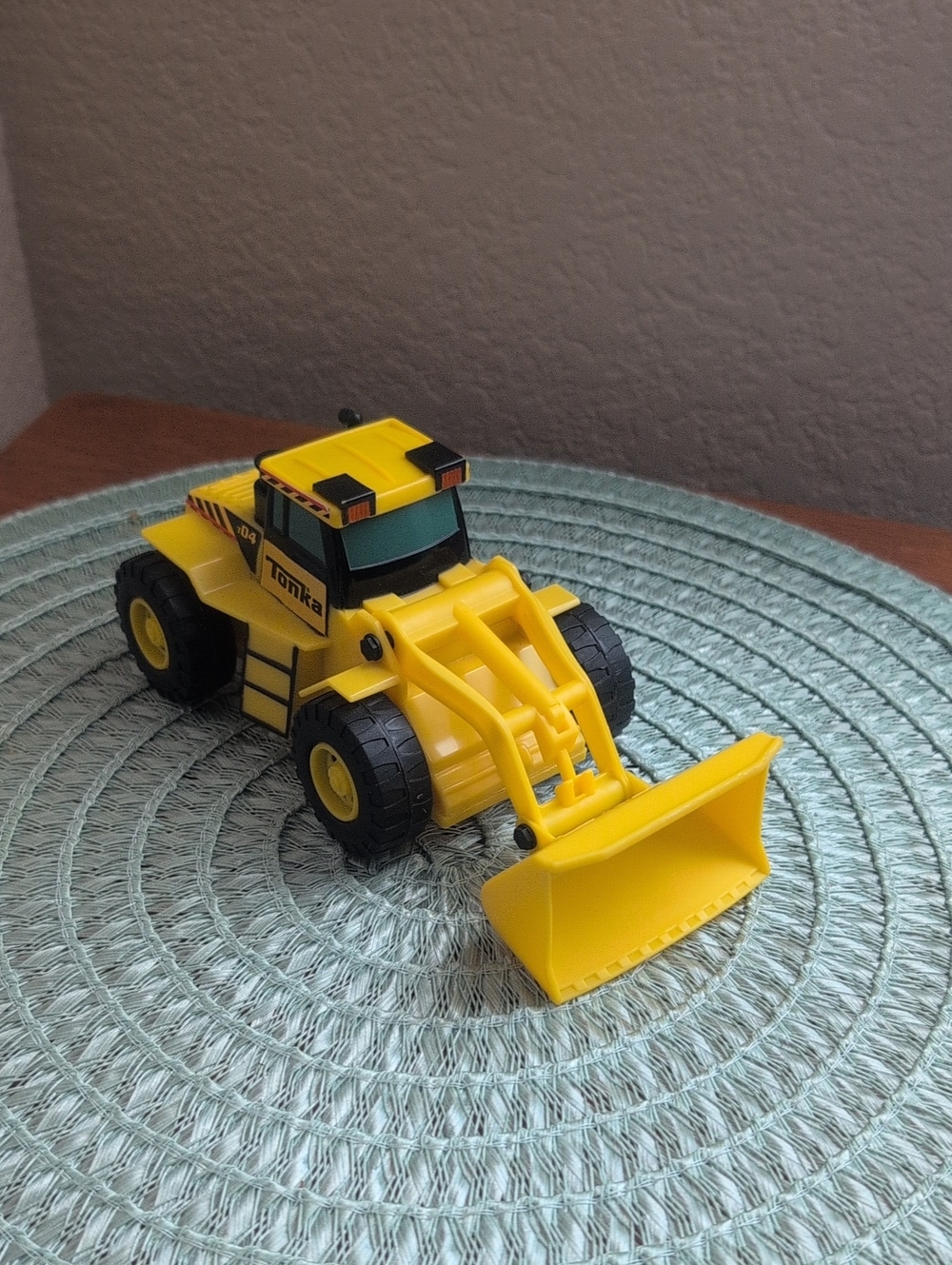 Tonka Yellow Front Loader Construction Truck